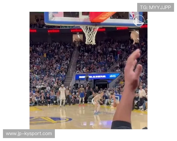 库里三分命中，勇士凭借外线赢得比赛